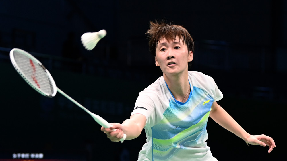 前场篮板往 前场篮板往