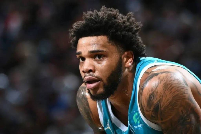 这应该是他 这应该是他