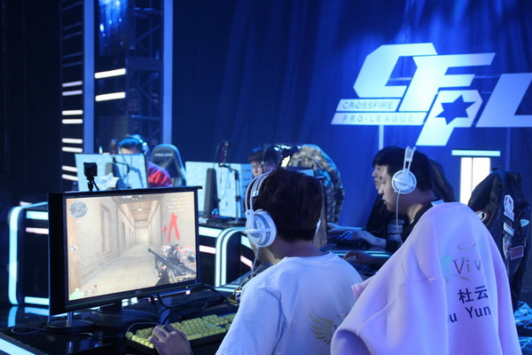 适度前移或 适度前移或